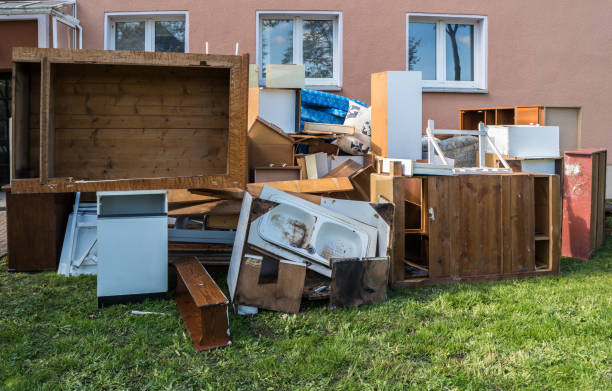 Yard Cleanup Services in Milan, IL